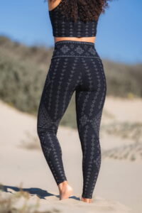 karnak elsa legging Black sacred geometry leggings detail showing geometric pattern